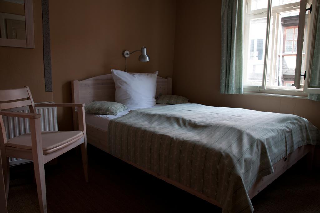 Hotel Am Hoken Quedlinburg Ruang foto